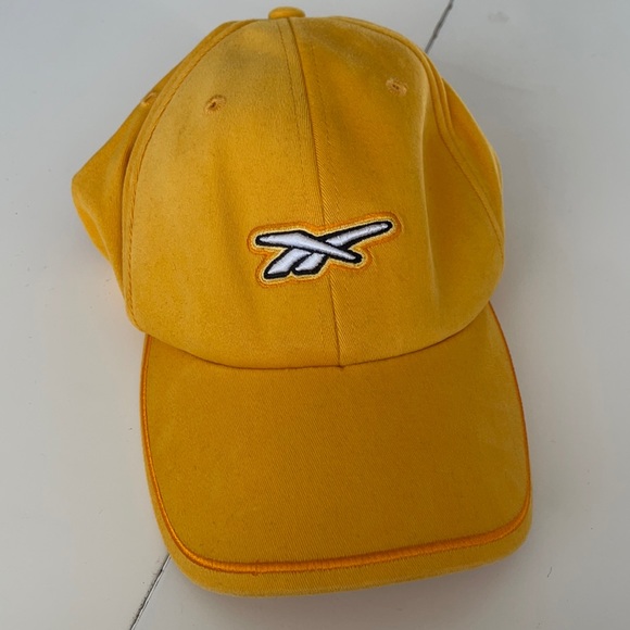 Reebok Golf “Defy Convention” Fitted Hat - Picture 1 of 5
